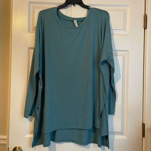 Light teal piko style tunic